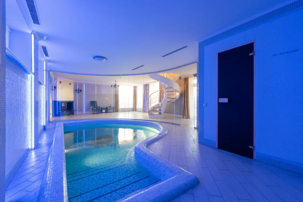 Rectangle Pool with Baja Step and Scupper Wall