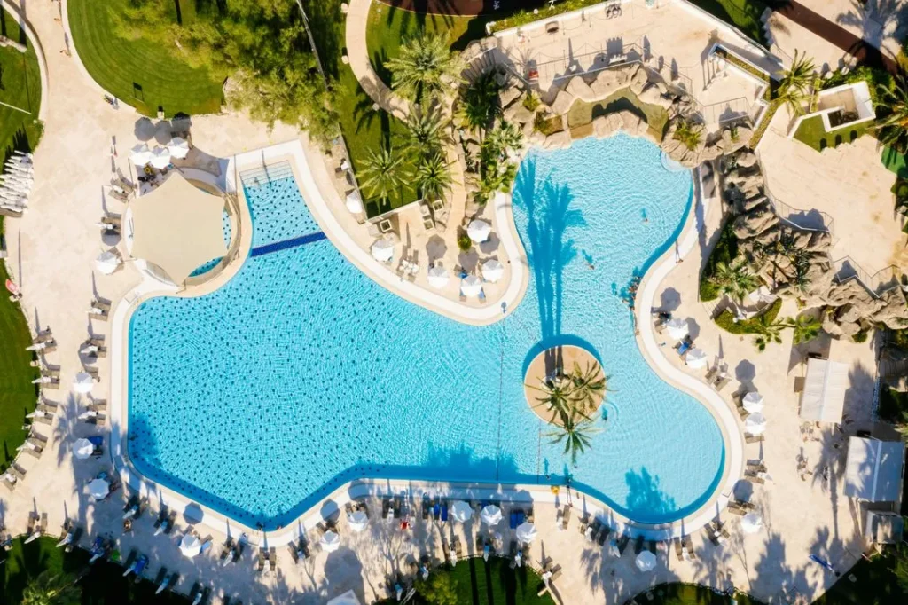 energy-efficient pools